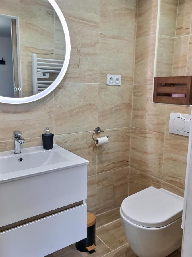 Bleu Lavande - Coquet Appartement Ambiance Village Istres Exterior foto